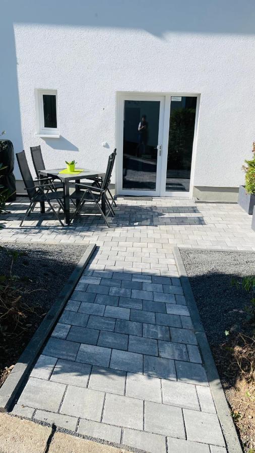 Haus Uebernachtenswert Cochem Mosel Exterior photo
